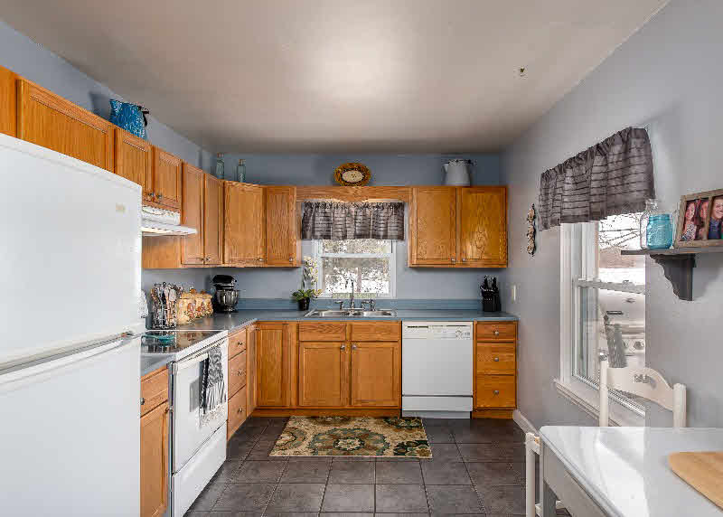 4876 West Parish Road Midland, MI 48642 - Photo 4 of 20