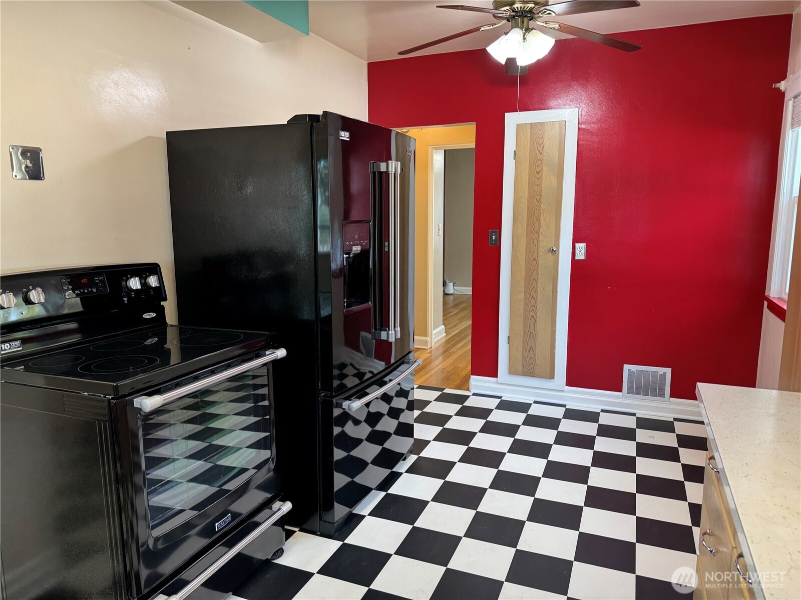 317 Ash Street South Omak, WA 98841 - Photo 12 of 40