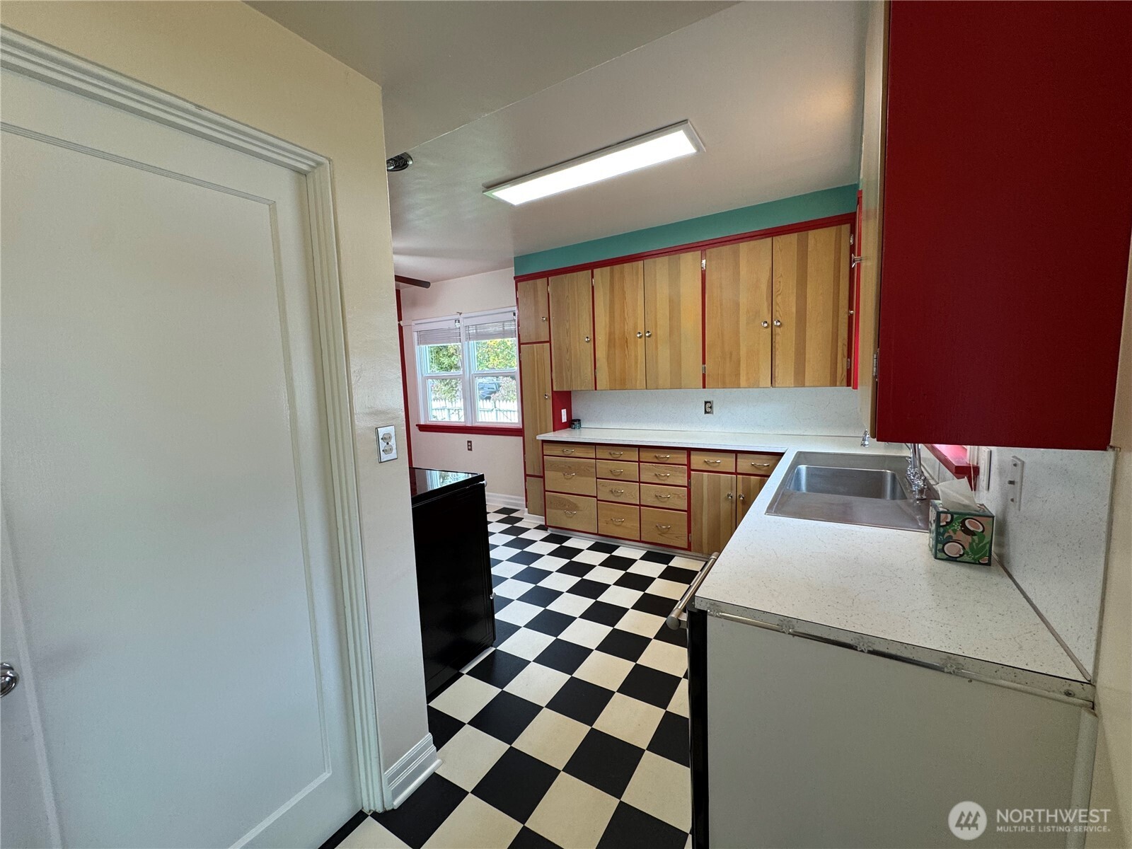 317 Ash Street South Omak, WA 98841 - Photo 13 of 40