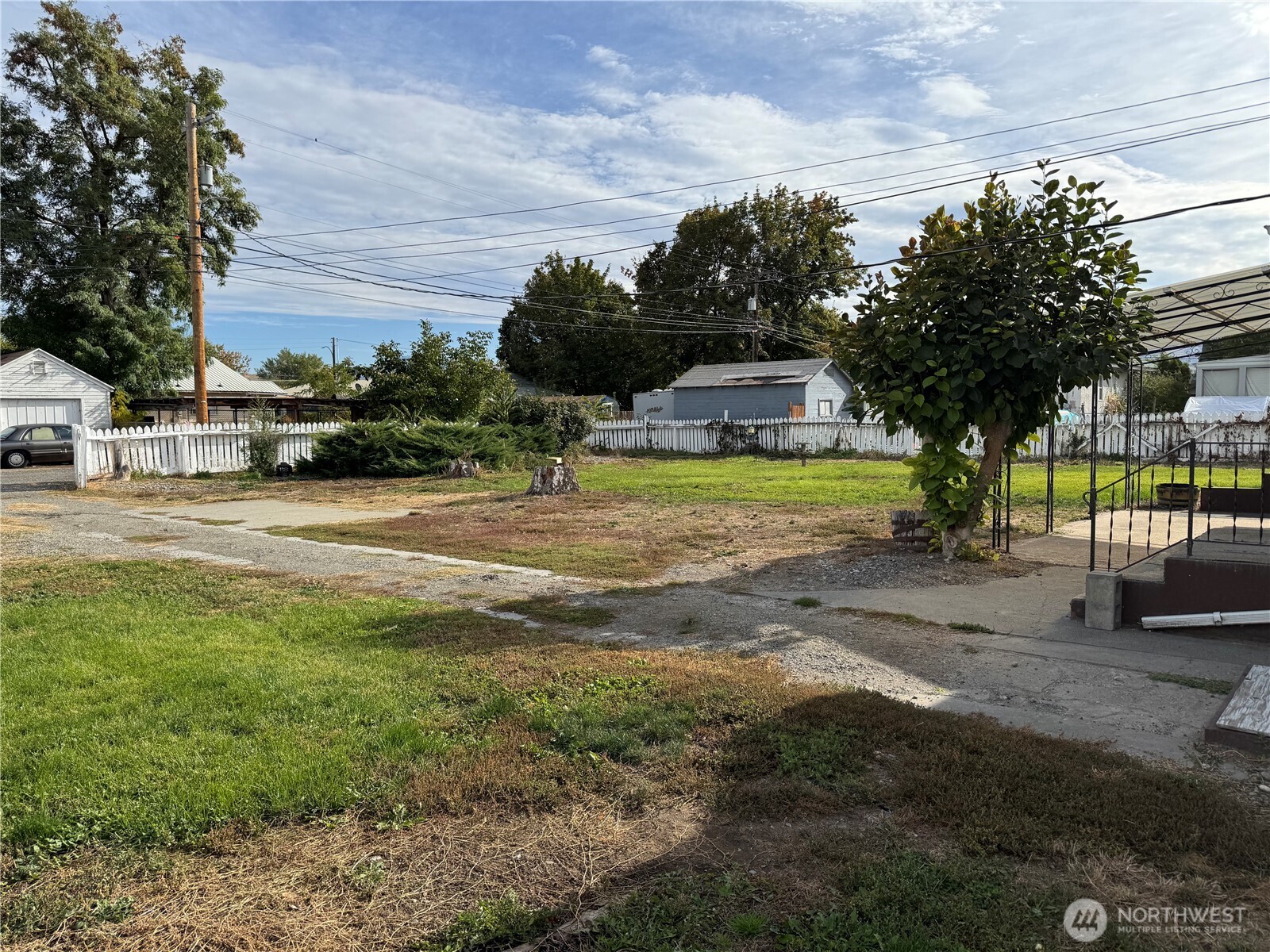 317 Ash Street South Omak, WA 98841 - Photo 4 of 40