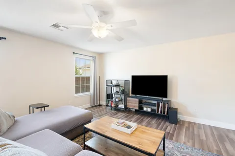 $285,500 | 13016 Wedding Drive, Manor, TX 78653