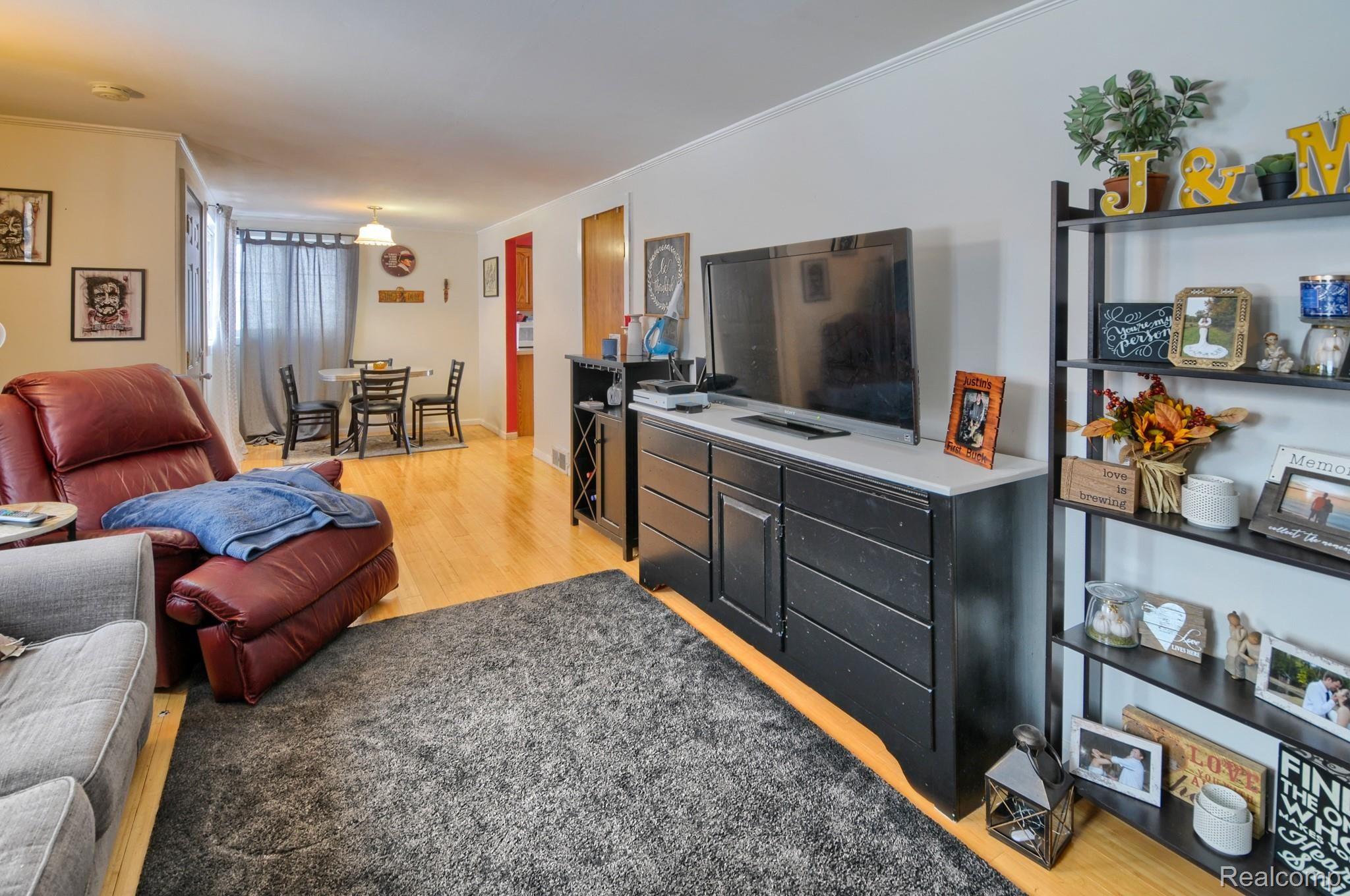 150 Davis Lake Road Lapeer, MI 48446 - Photo 13 of 34 SD3_8572-HDR(5).jpg
