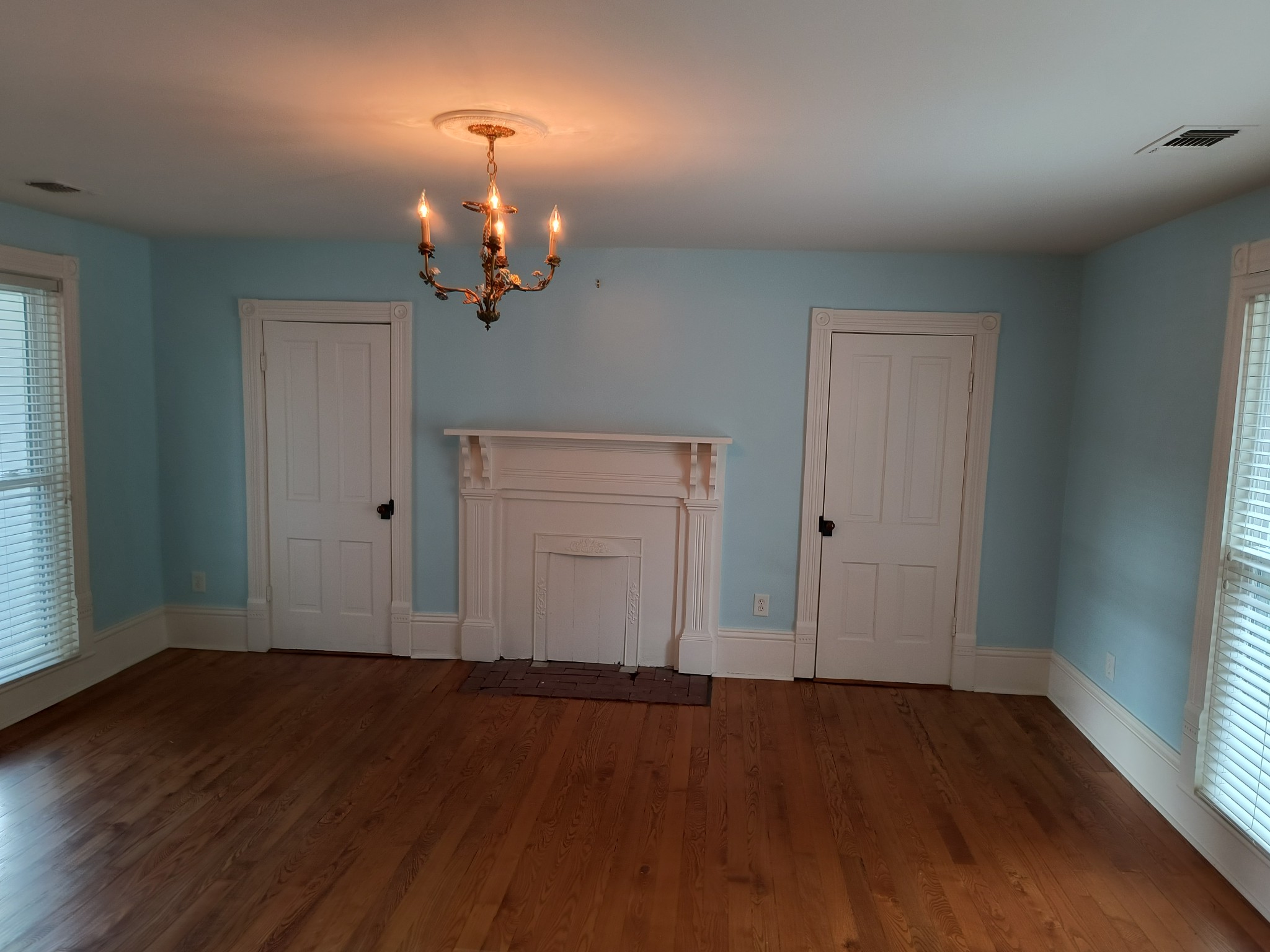 3460 Big Springs Road Lebanon, TN 37090 - Photo 33 of 74 a view of a livingroom with wooden floor