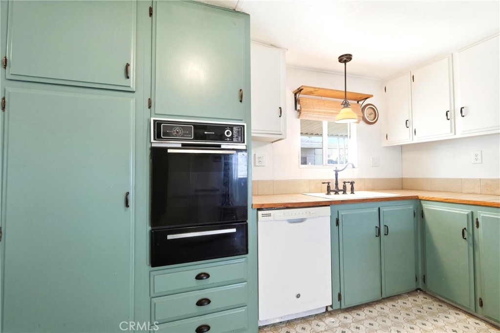 9391 California Avenue, Unit 35 Riverside, CA 92503 - Photo 11 of 32 Gallery Image 11