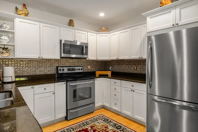 $575,000 | 100 Shepard's Cove Road, Unit F204, Kittery, ME 03904