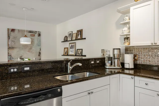 $575,000 | 100 Shepard's Cove Road, Unit F204, Kittery, ME 03904