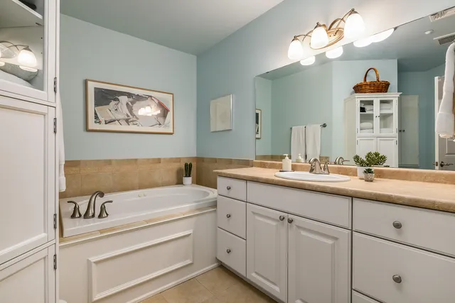 $575,000 | 100 Shepard's Cove Road, Unit F204, Kittery, ME 03904