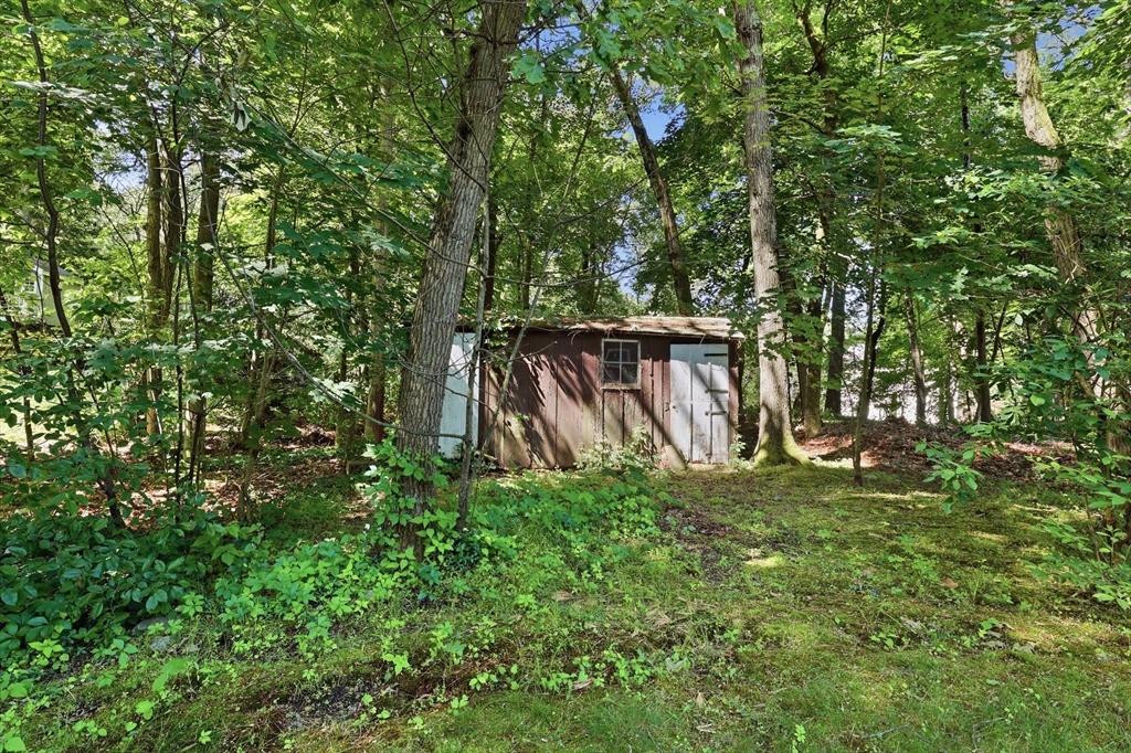 9 Keith Road Wayland, MA 01778 - Photo 33 of 38