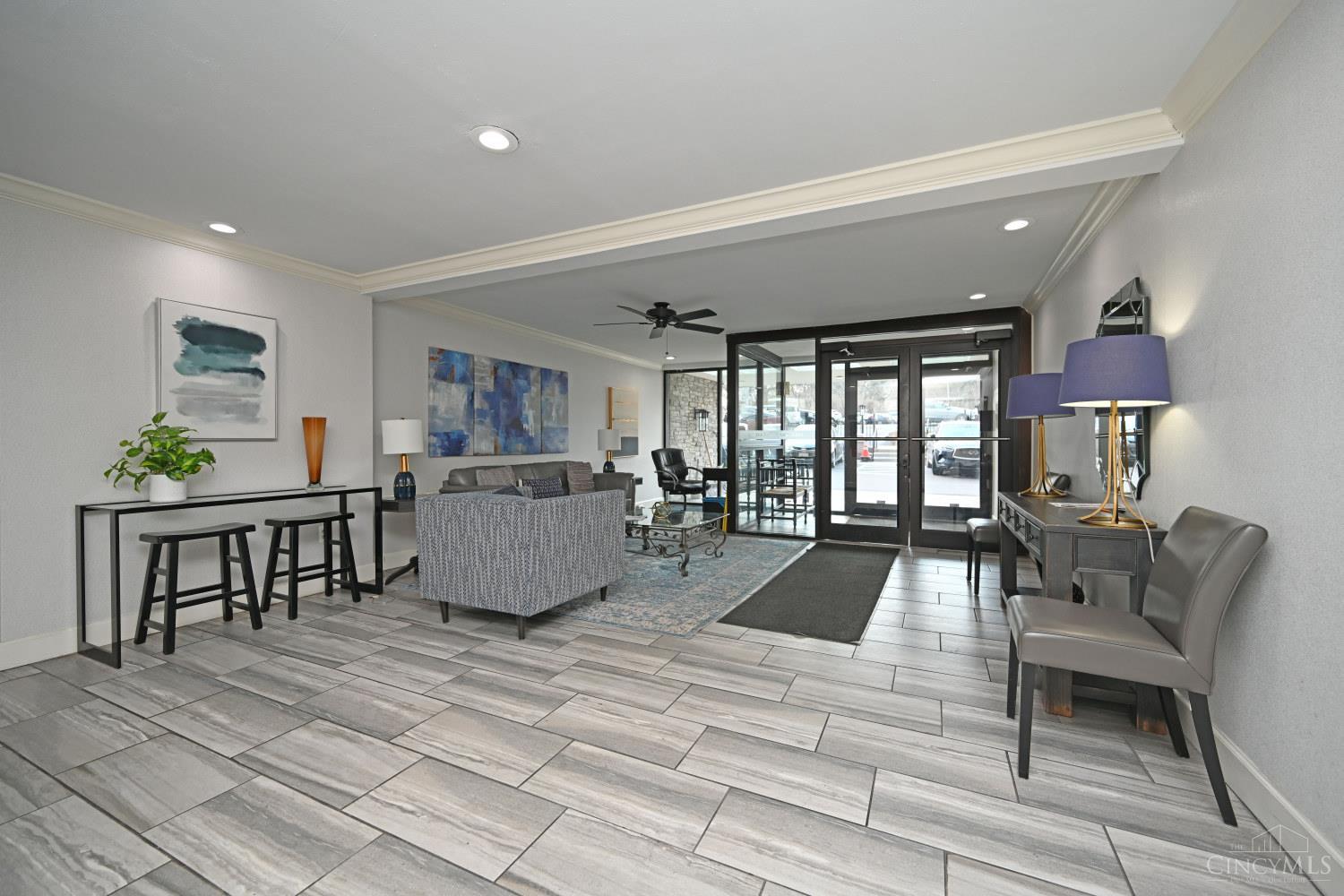 1815 William Howard Taft Road, Unit 607 Cincinnati, OH 45206 - Photo 4 of 31