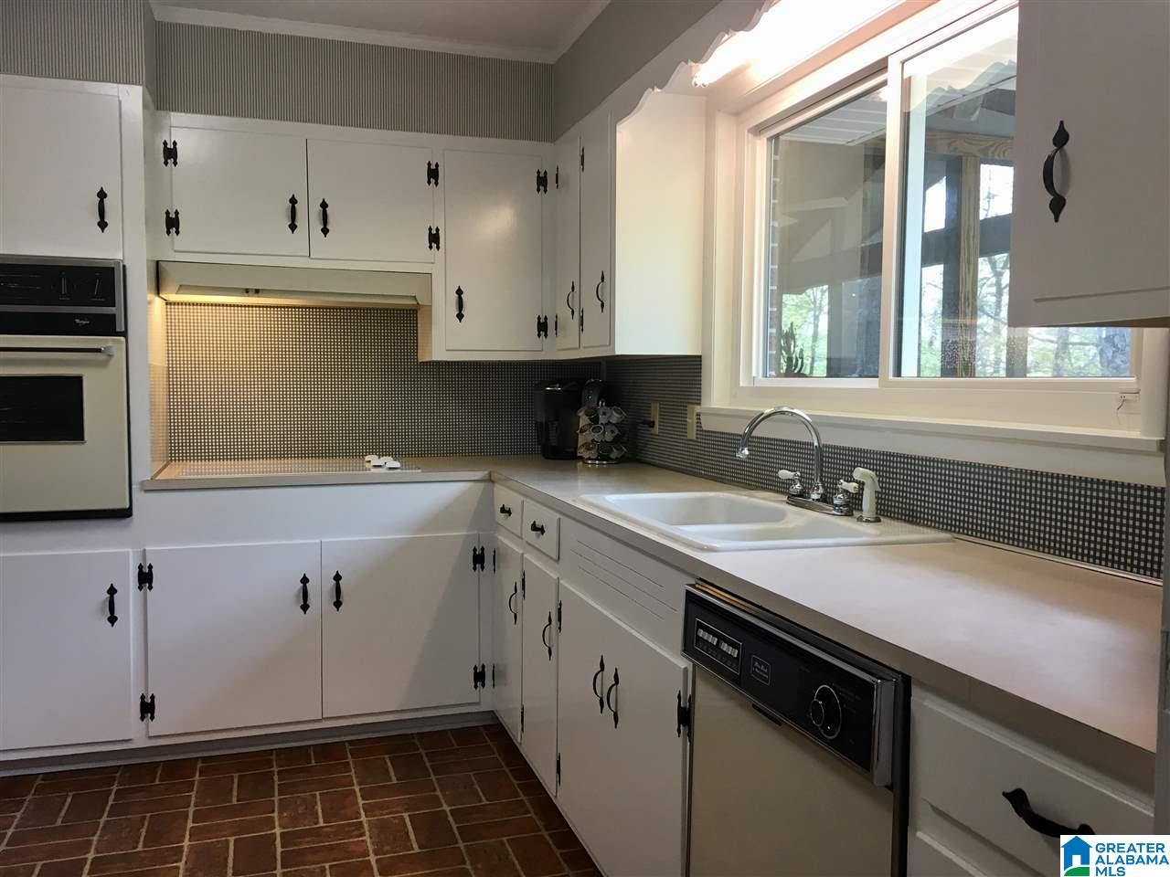 1011 Fox Valley Farms Road Alabaster, AL 35114 - Photo 13 of 29