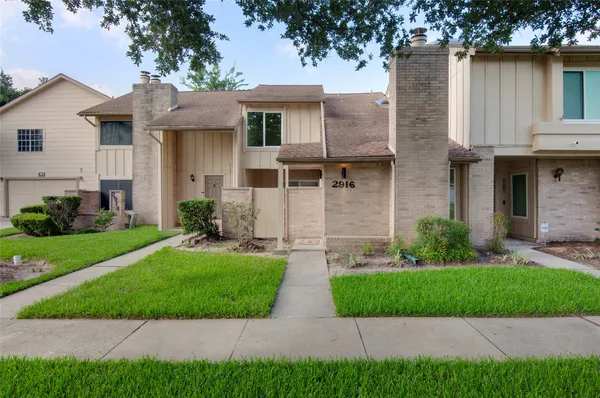 $265,900 | 2916 Windchase Boulevard, Houston, TX 77082