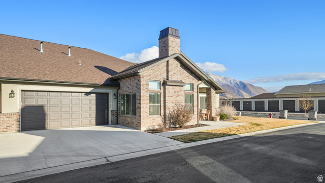 1810 West 300th Street South, Unit D Mapleton, UT 84664 - Photo 22 of 30 2-car garage
