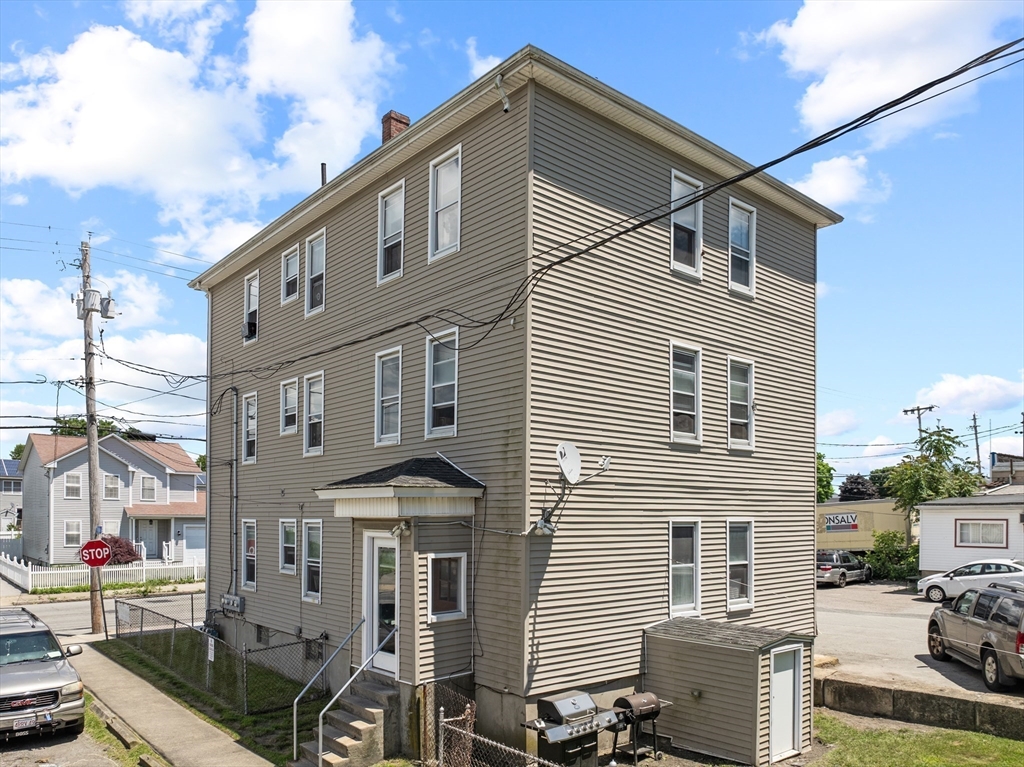 743 Rodman Street Fall River, MA 02721 - Photo 2 of 32