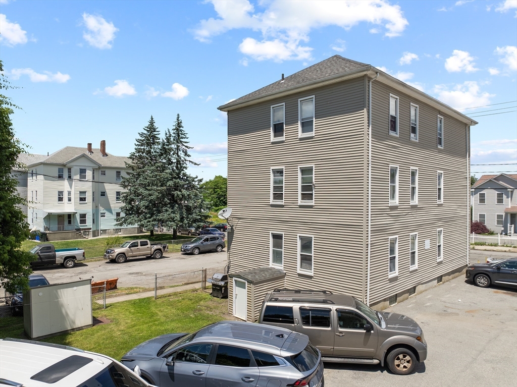 743 Rodman Street Fall River, MA 02721 - Photo 5 of 32