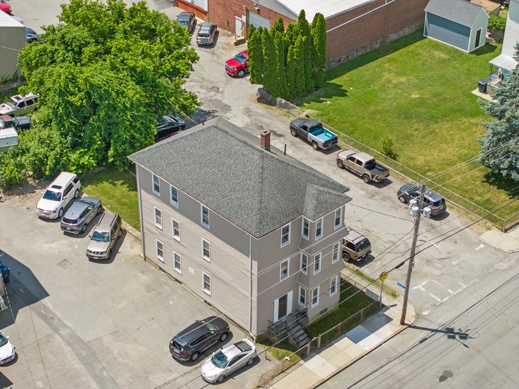 743 Rodman Street Fall River, MA 02721 - Photo 7 of 32