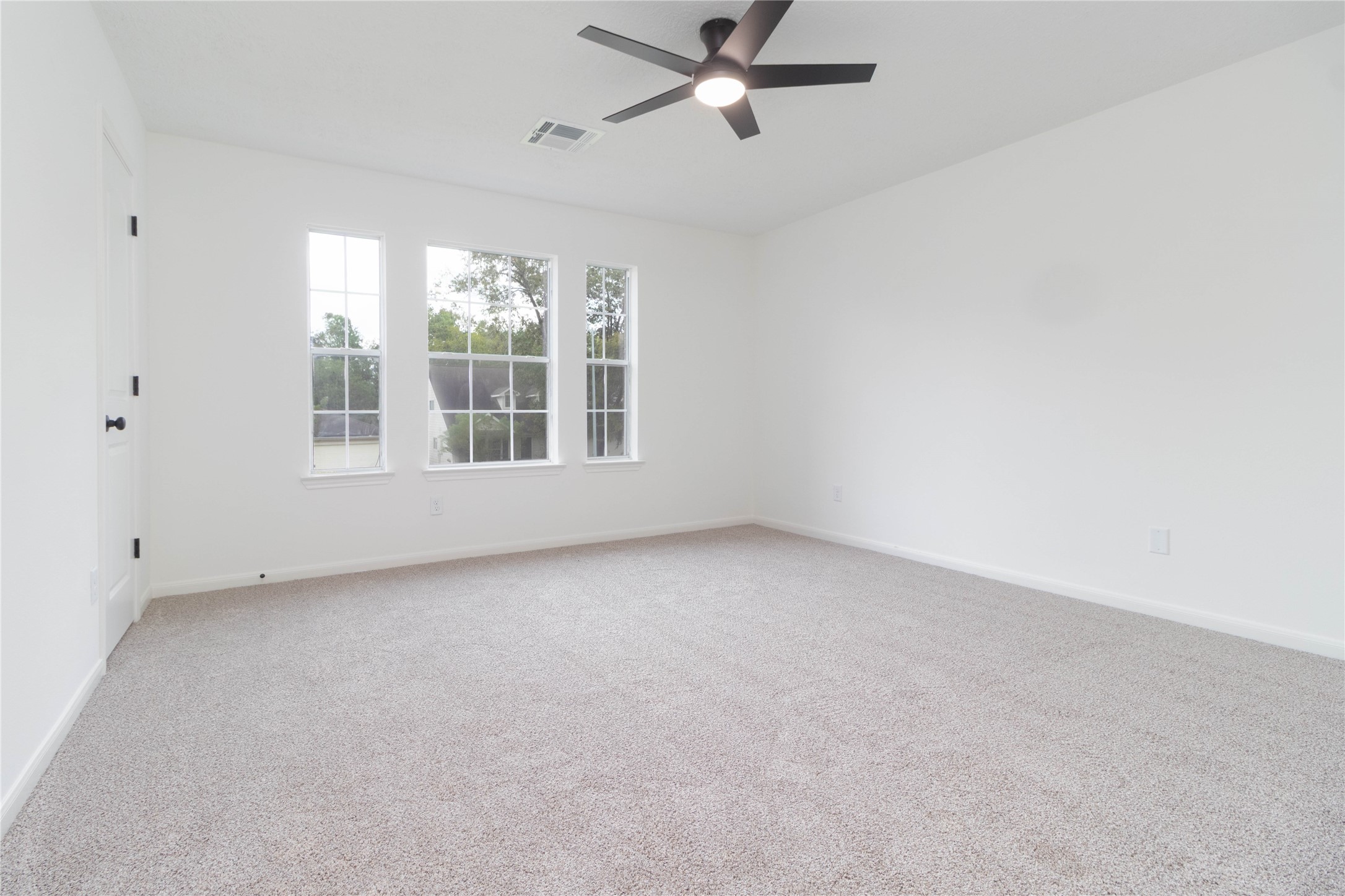 415 Binnacle Way Crosby, TX 77532 - Photo 24 of 50 a view of an empty room with a window