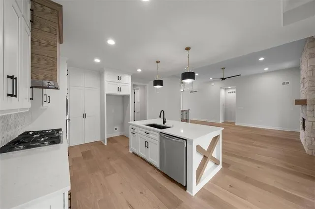 $614,850 | 4004 Northeast Independence Avenue, Lee's Summit, MO 64064