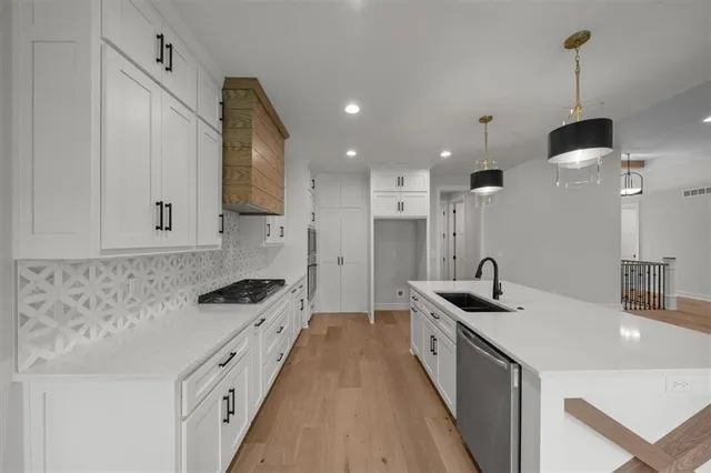 $614,850 | 4004 Northeast Independence Avenue, Lee's Summit, MO 64064