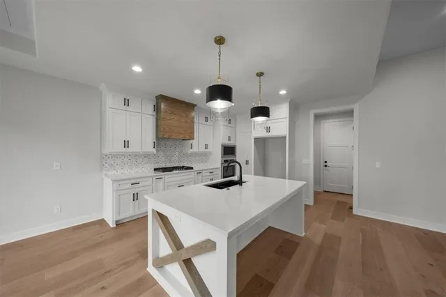 $614,850 | 4004 Northeast Independence Avenue, Lee's Summit, MO 64064