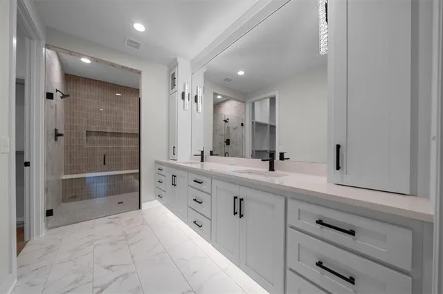 $614,850 | 4004 Northeast Independence Avenue, Lee's Summit, MO 64064