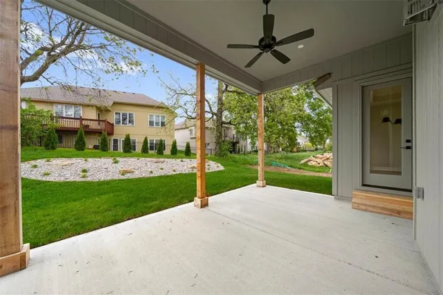 $614,850 | 4004 Northeast Independence Avenue, Lee's Summit, MO 64064