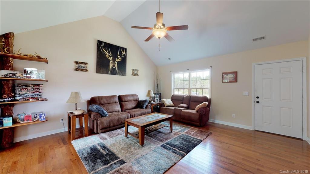 757 Sikes Road York, SC 29745 - Photo 5 of 22 Gallery Image 5