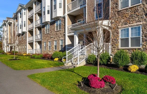 $599,995 | 320 Martins Landing, Unit 310, North Reading, MA 01864
