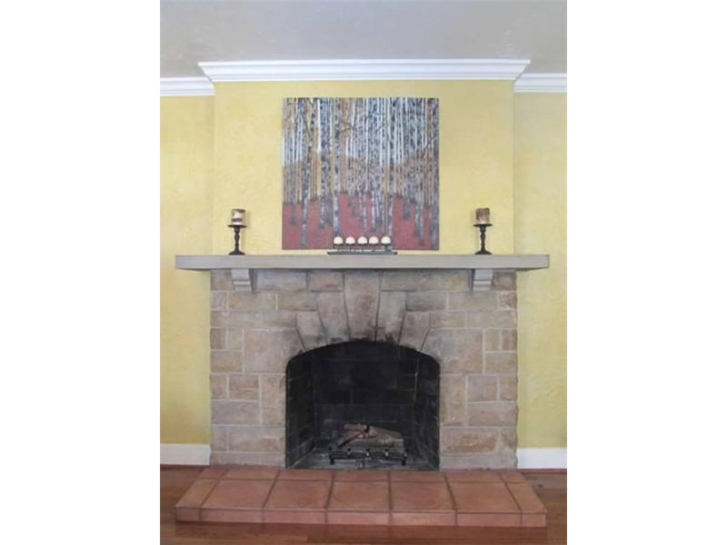 4721 Rolling Hills Road Whitehall, PA 15236 - Photo 3 of 23 Living Room.