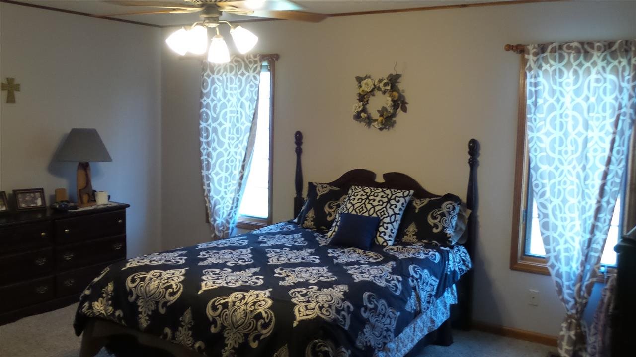 4282 Ridge Lane Washington, IN 47501 - Photo 6 of 20 Gallery Image 6