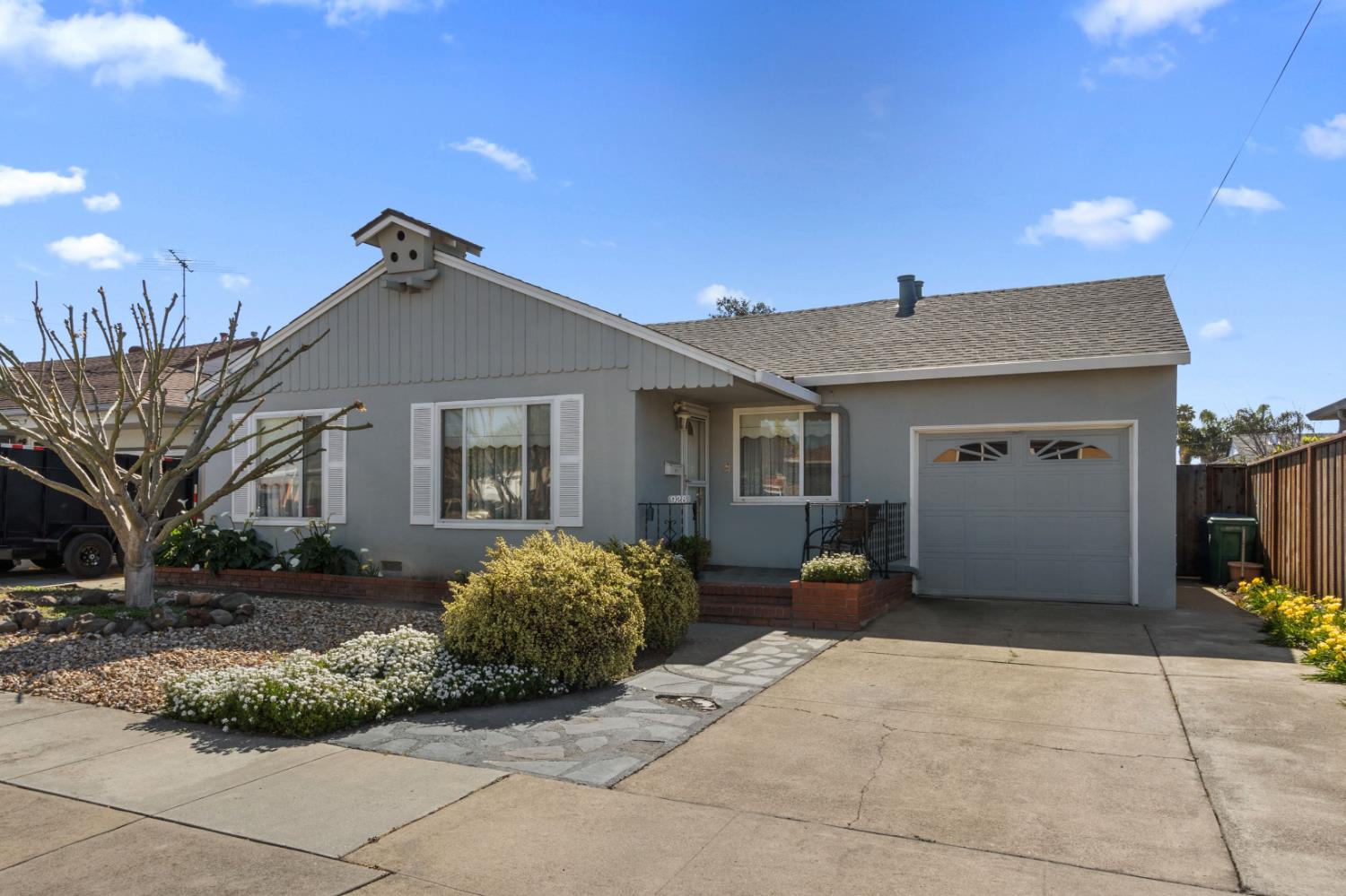928 Jean Way Hayward, CA 94545 - Photo 3 of 36 a front view of a house with a yard