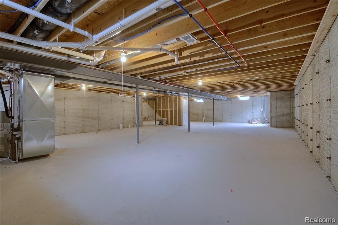 21853 Rio Grande Drive Macomb, MI 48044 - Photo 26 of 31 Lower_Level_2nd_View.jpg