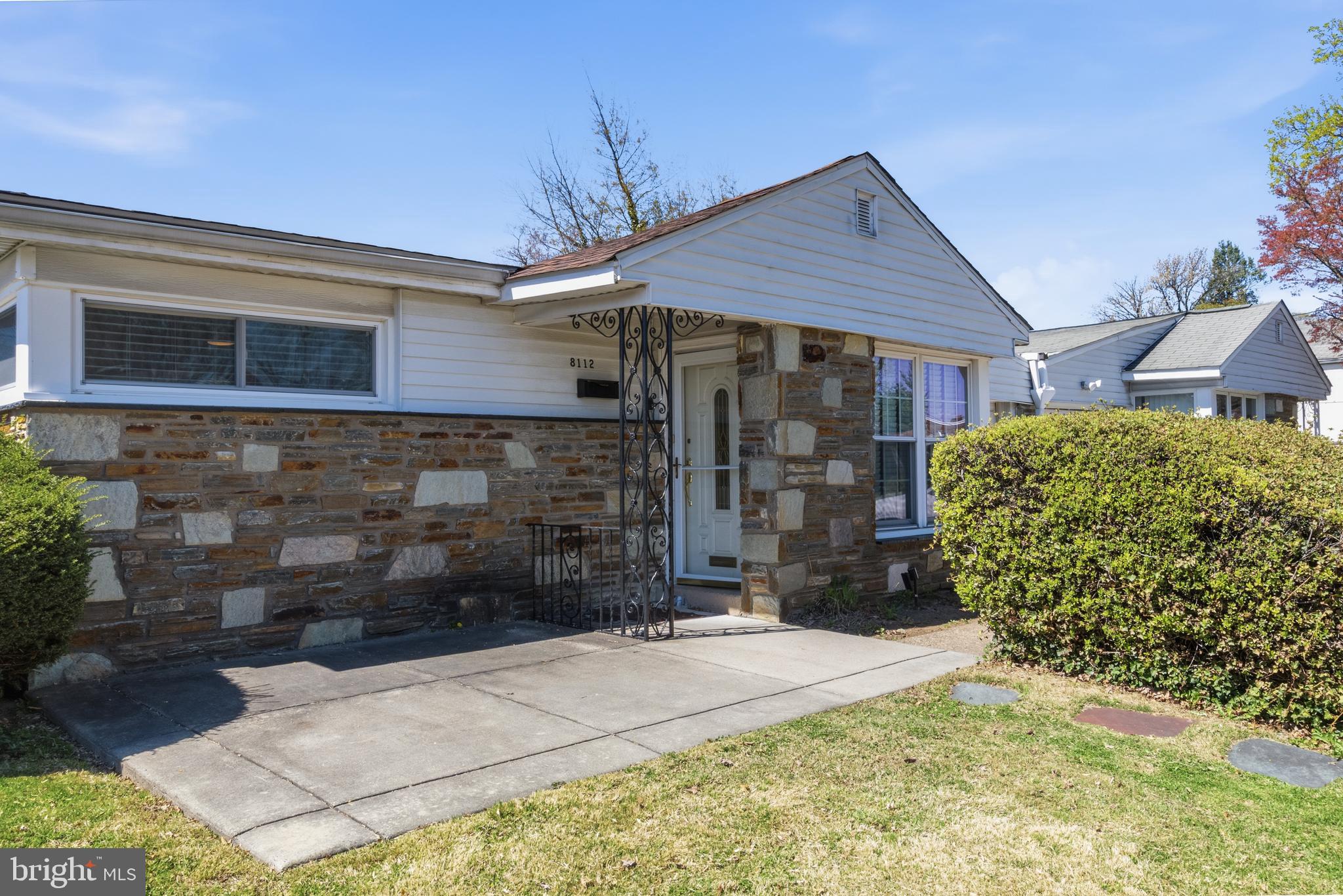 8112 Gilbert Street Philadelphia, PA 19150 - Photo 4 of 27 Gallery Image 4