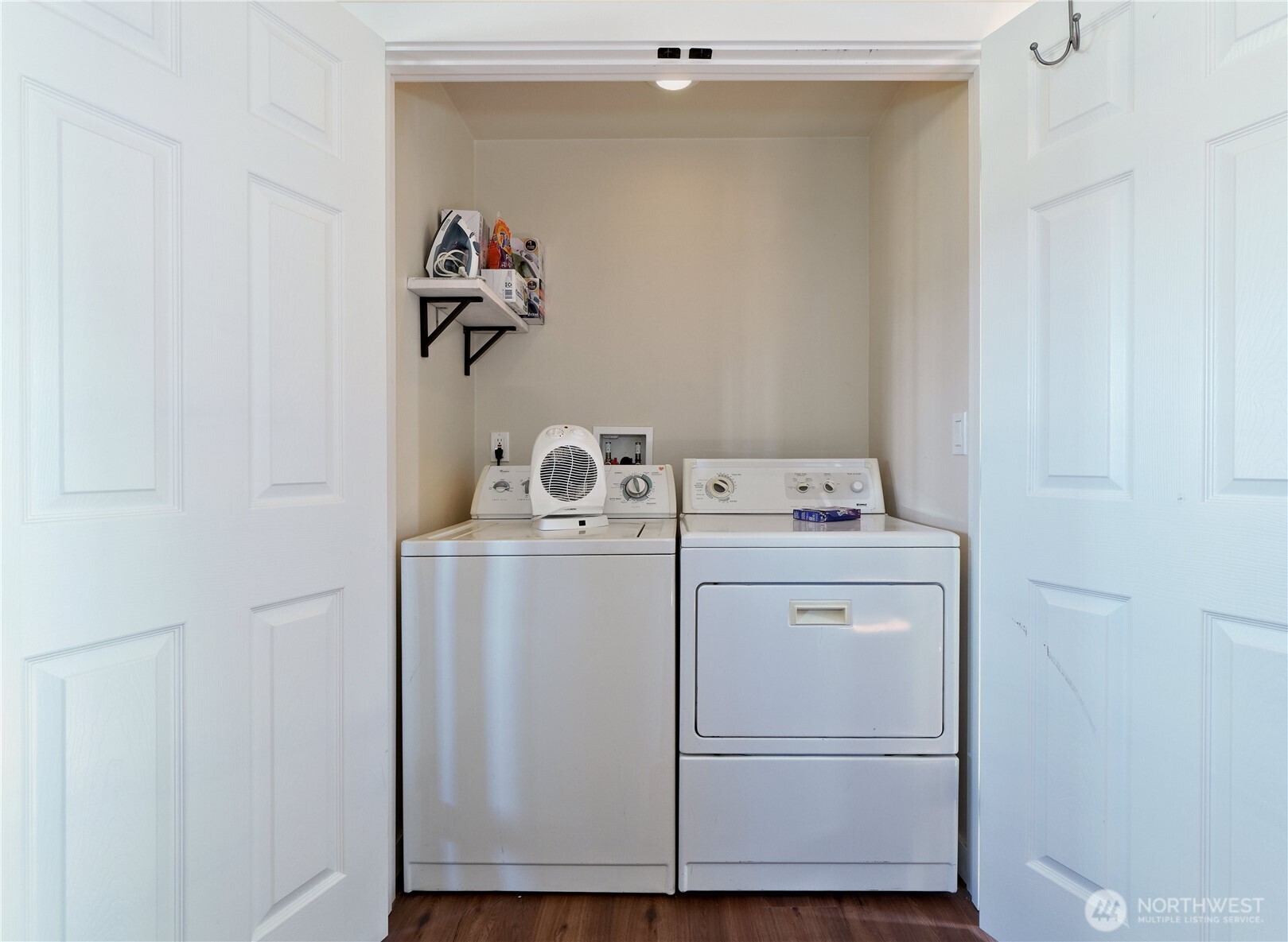 6105 South 124th Street Seattle, WA 98178 - Photo 12 of 25