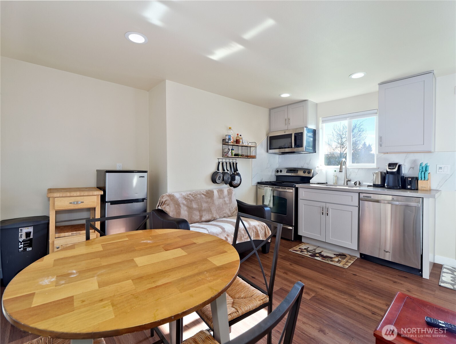 6105 South 124th Street Seattle, WA 98178 - Photo 15 of 25
