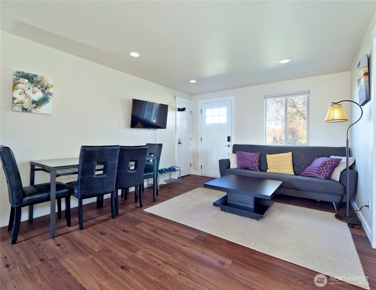 6105 South 124th Street Seattle, WA 98178 - Photo 3 of 25