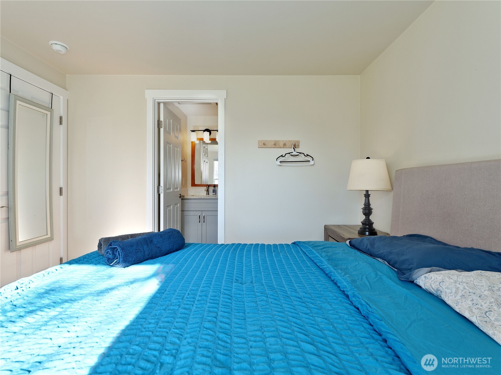 6105 South 124th Street Seattle, WA 98178 - Photo 8 of 25