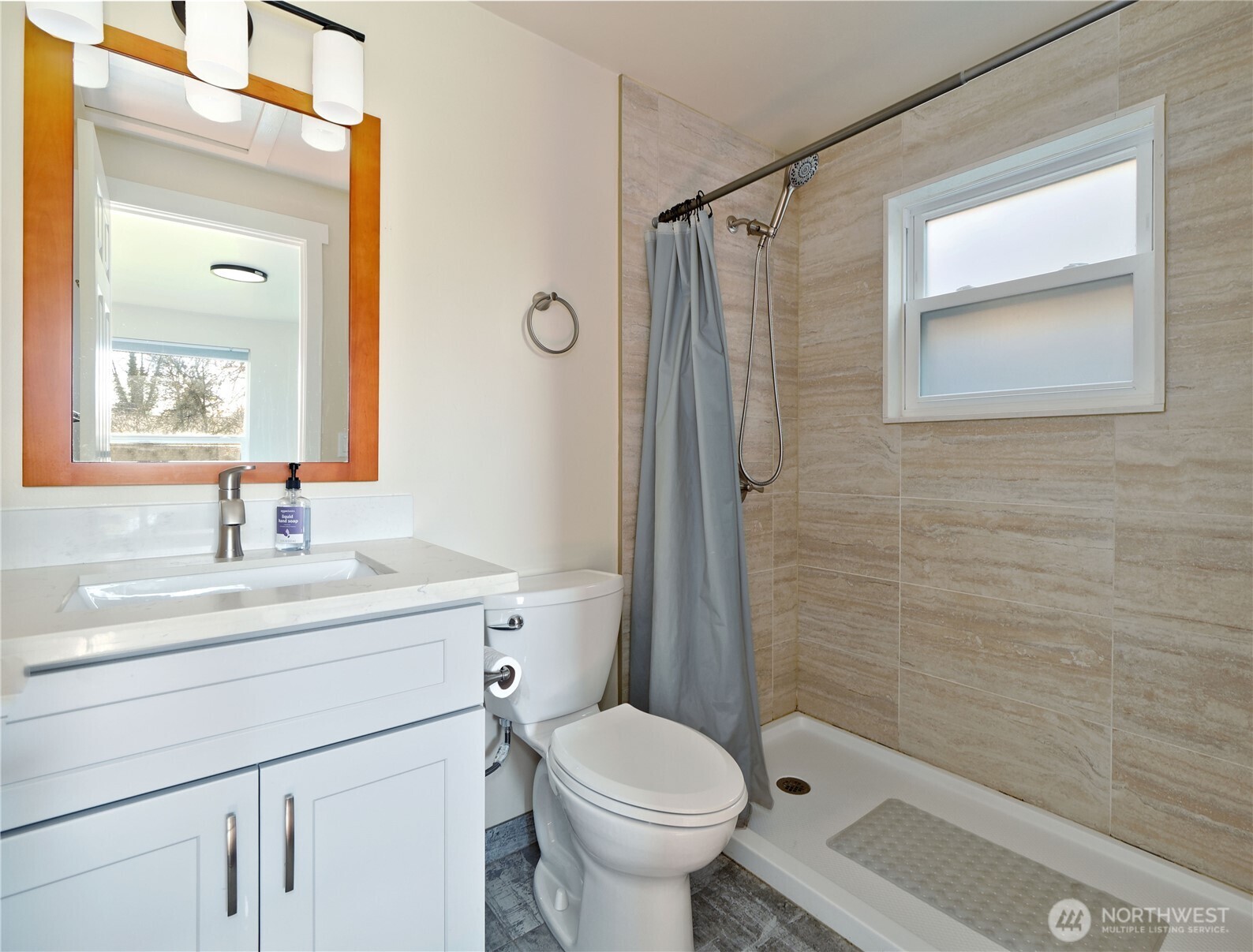 6105 South 124th Street Seattle, WA 98178 - Photo 9 of 25