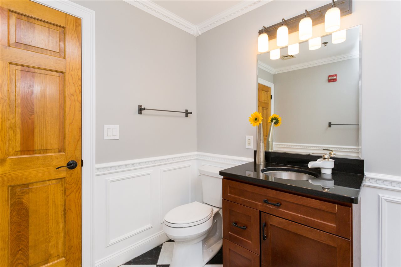 6 Bay Road, Unit 2 Newmarket, NH 03857 - Photo 18 of 24