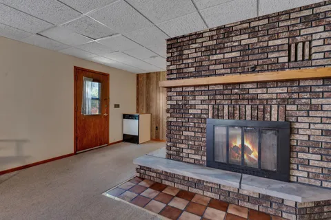 $180,000 | 108 31st Street Northwest, Willmar, MN 56201