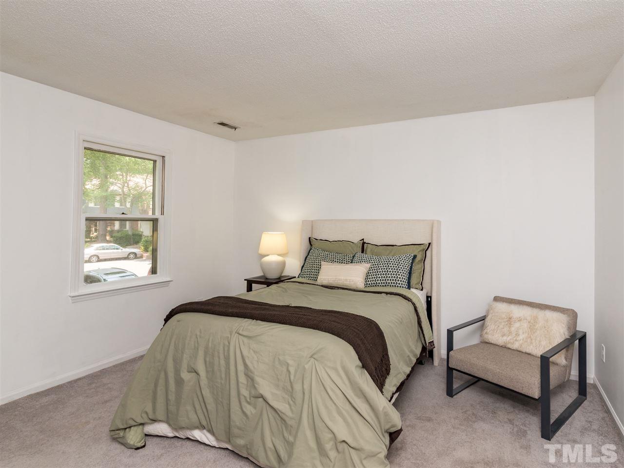 5568 Hamstead Crossing Raleigh, NC 27612 - Photo 16 of 25