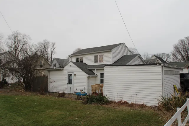 $100,000 | 113 1/2 South Morton Street, Kendallville, IN 46755