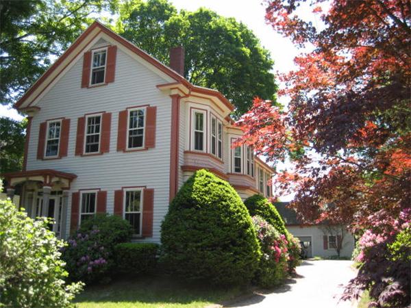 50 Walnut Street Reading, MA 01867 - Photo 2 of 25