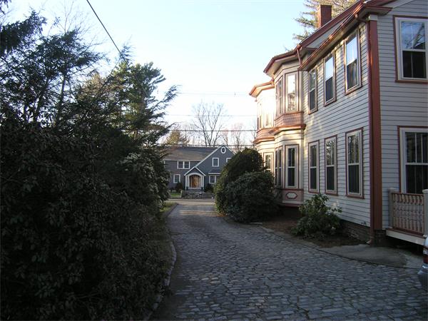 50 Walnut Street Reading, MA 01867 - Photo 4 of 25