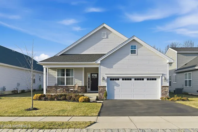 a view of a house with entertaining space