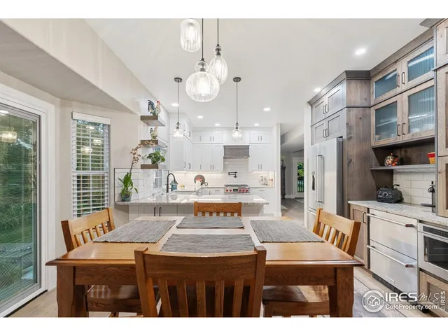 a view of a dining room and livingroom view