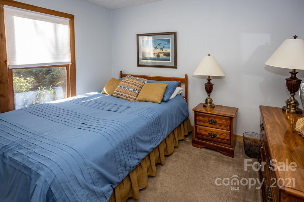 103 Edney Inn Road Hendersonville, NC 28792 - Photo 21 of 36 Gallery Image 21