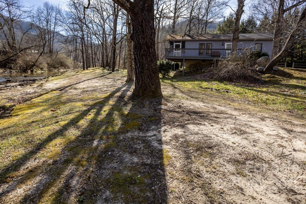 103 Edney Inn Road Hendersonville, NC 28792 - Photo 24 of 36 Gallery Image 24