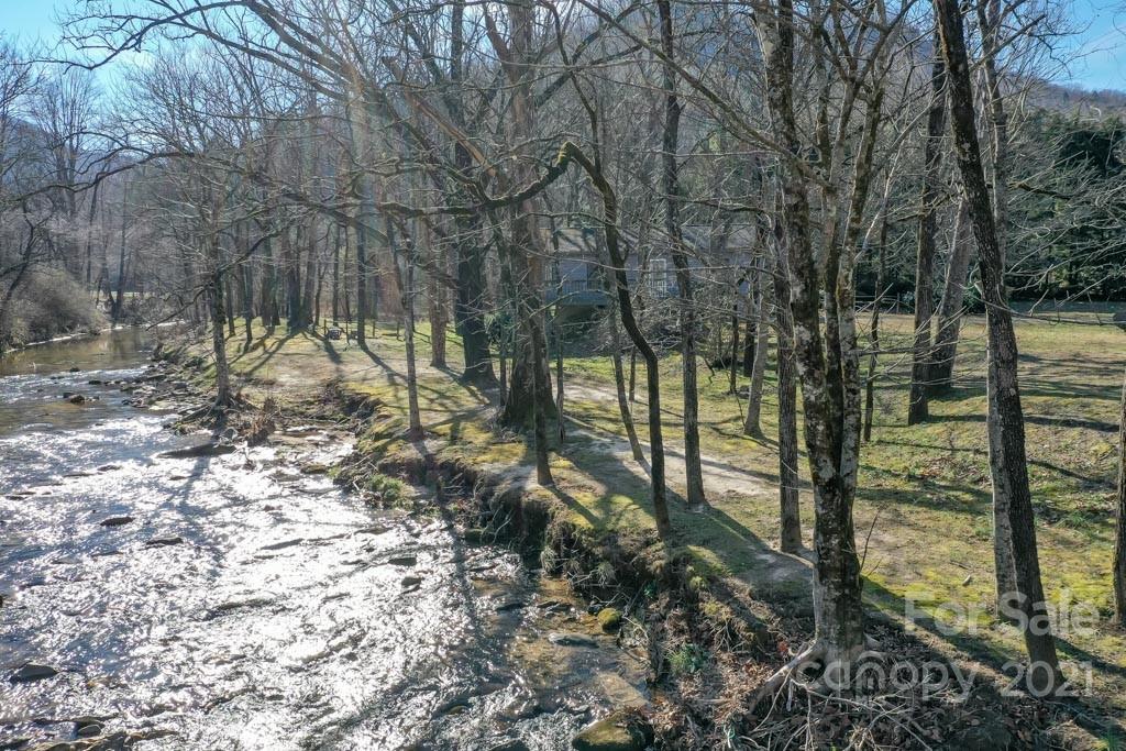 103 Edney Inn Road Hendersonville, NC 28792 - Photo 34 of 36 Gallery Image 34
