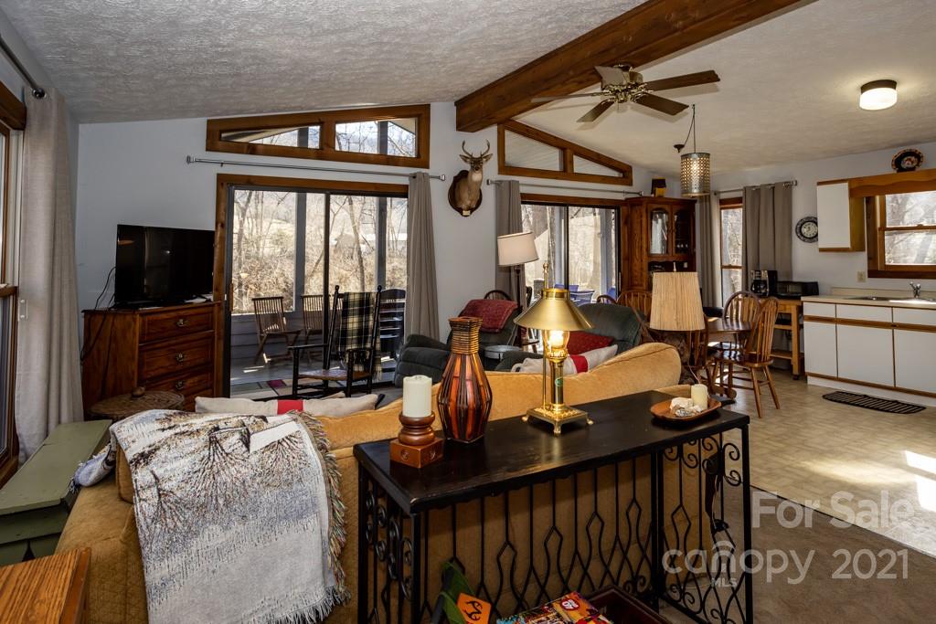 103 Edney Inn Road Hendersonville, NC 28792 - Photo 10 of 36 Gallery Image 10