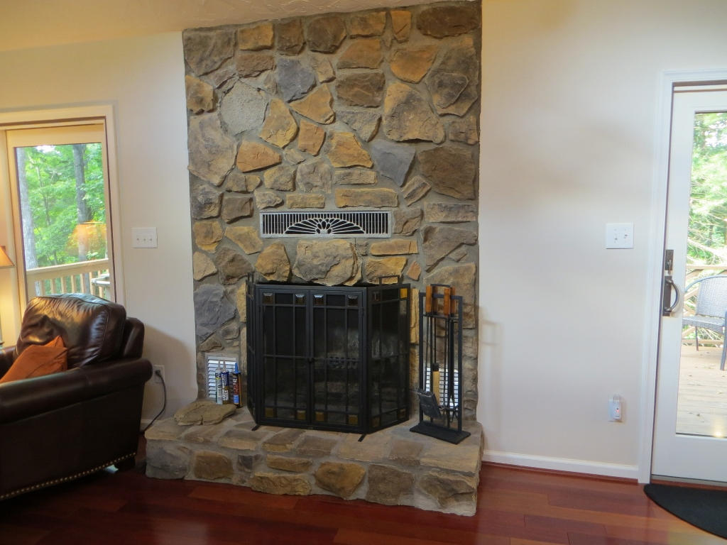 6645 Raintree Road Roanoke, VA 24018 - Photo 18 of 34 1 OF 2 STONE FIREPLACES!